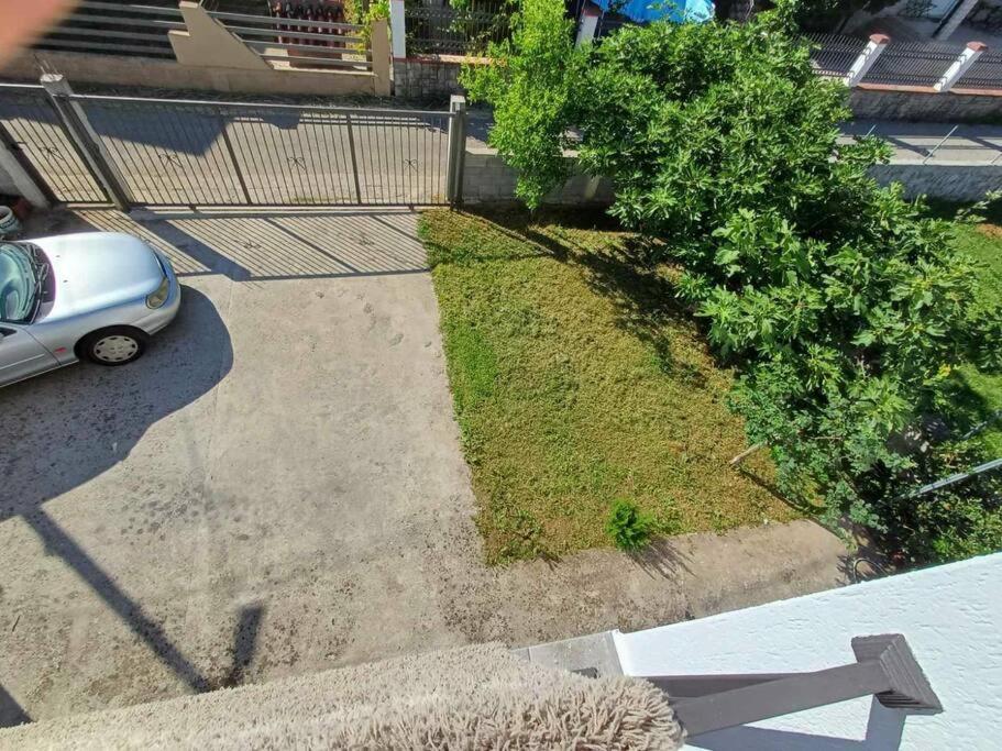 Cozy, Fully Equipped, Free Parking&Wifi, Quiet, 2Bd Apartment Podgorica Bagian luar foto