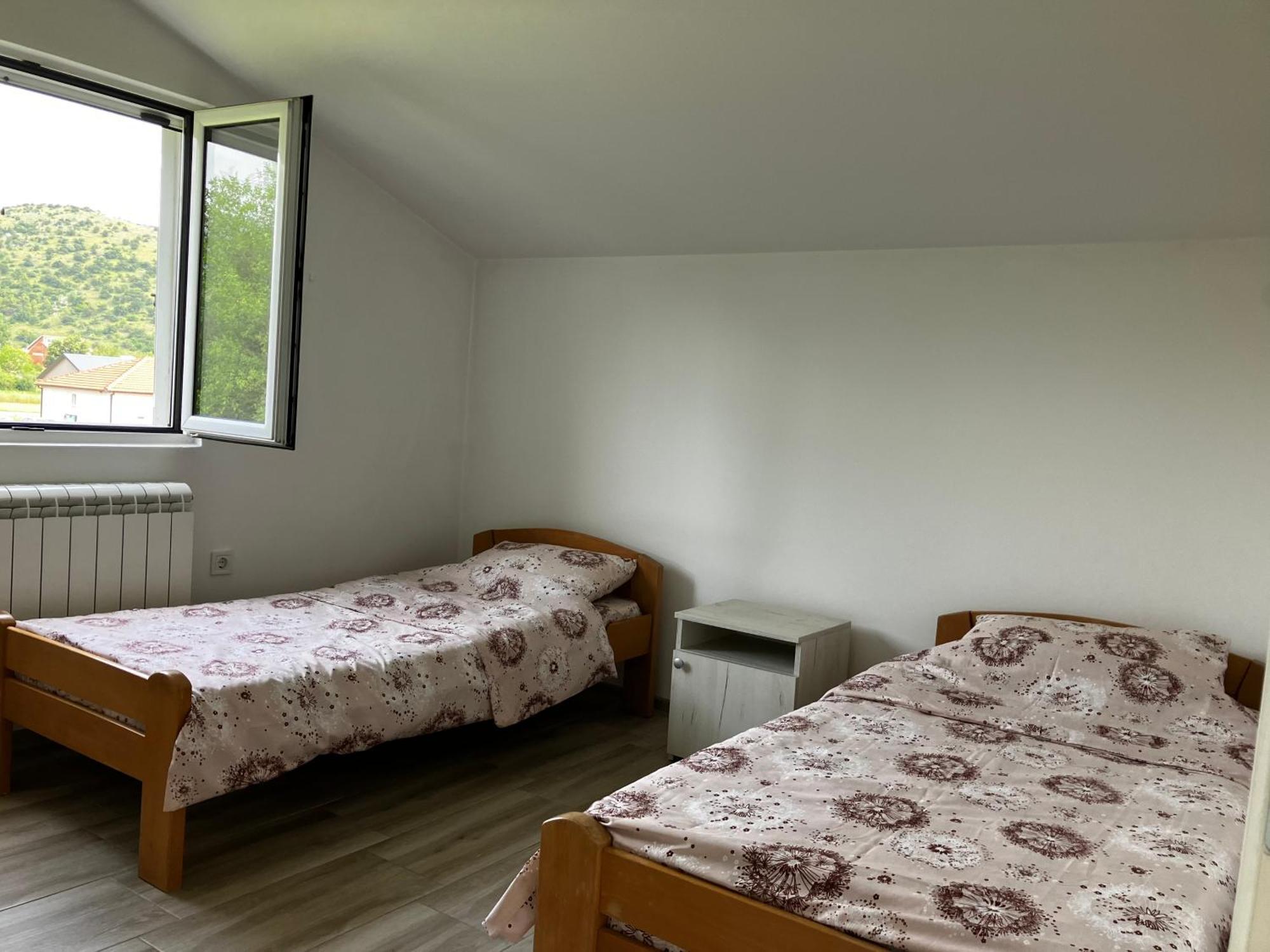 Cozy, Fully Equipped, Free Parking&Wifi, Quiet, 2Bd Apartment Podgorica Bagian luar foto