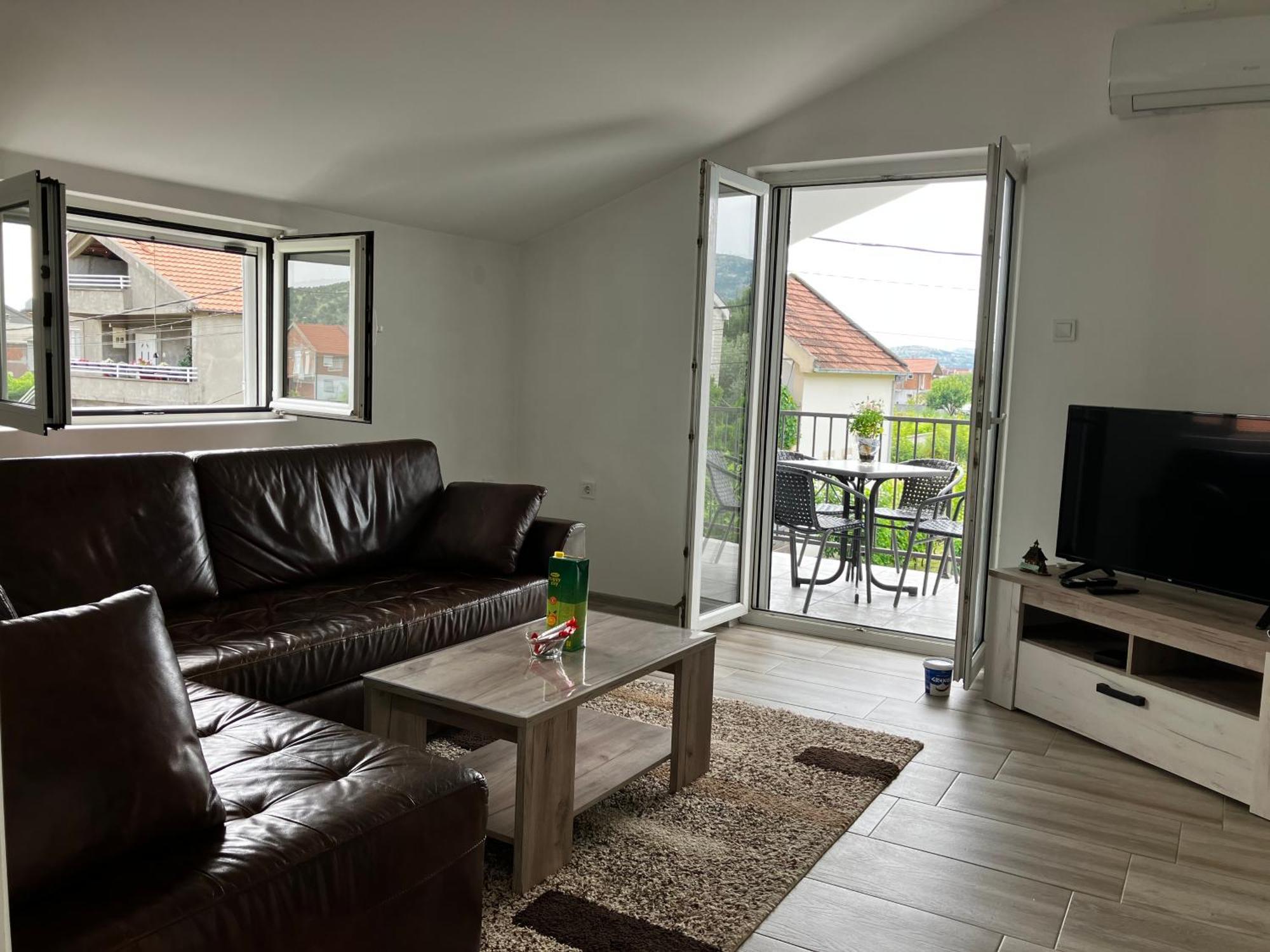 Cozy, Fully Equipped, Free Parking&Wifi, Quiet, 2Bd Apartment Podgorica Bagian luar foto