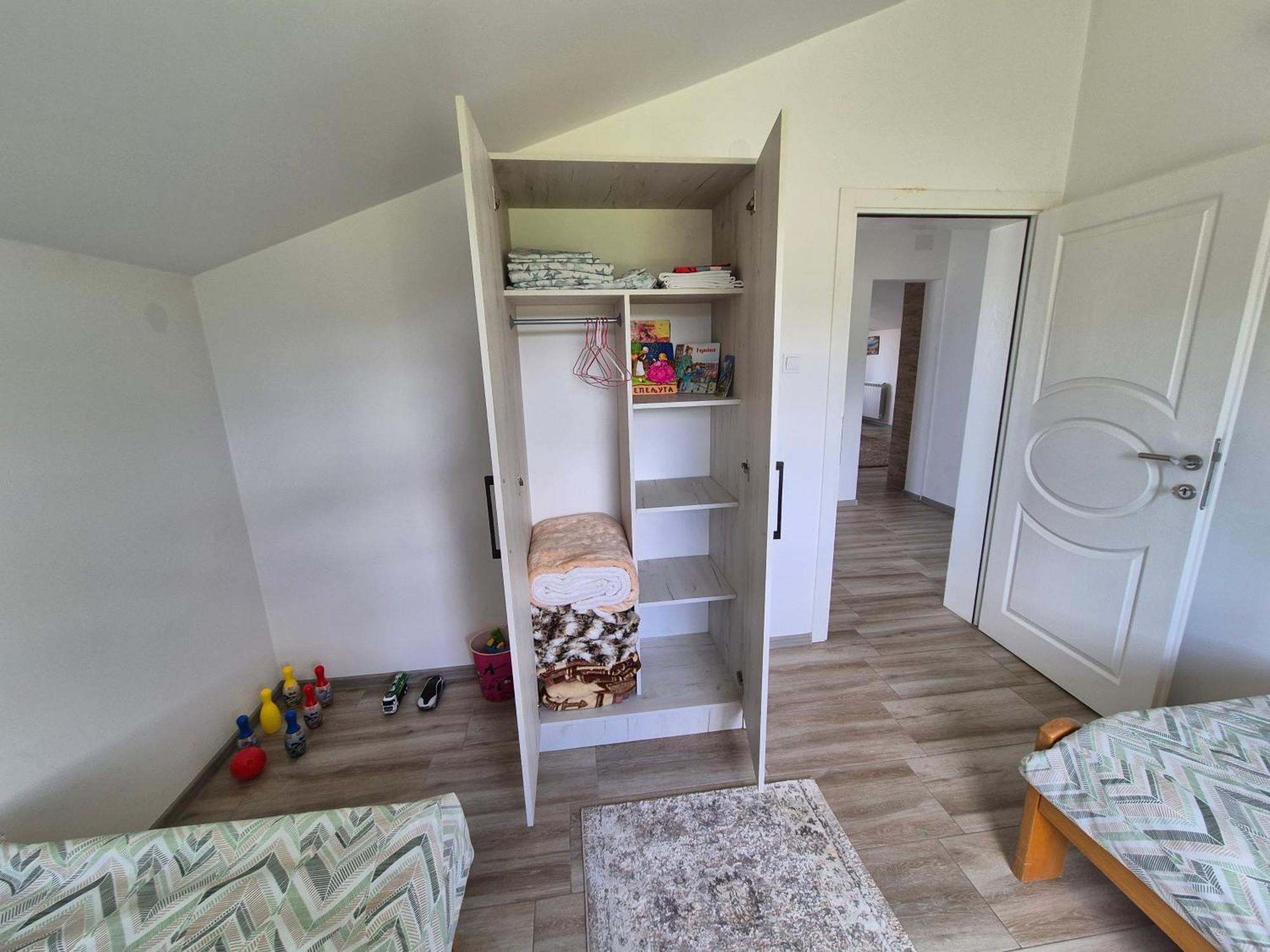 Cozy, Fully Equipped, Free Parking&Wifi, Quiet, 2Bd Apartment Podgorica Bagian luar foto