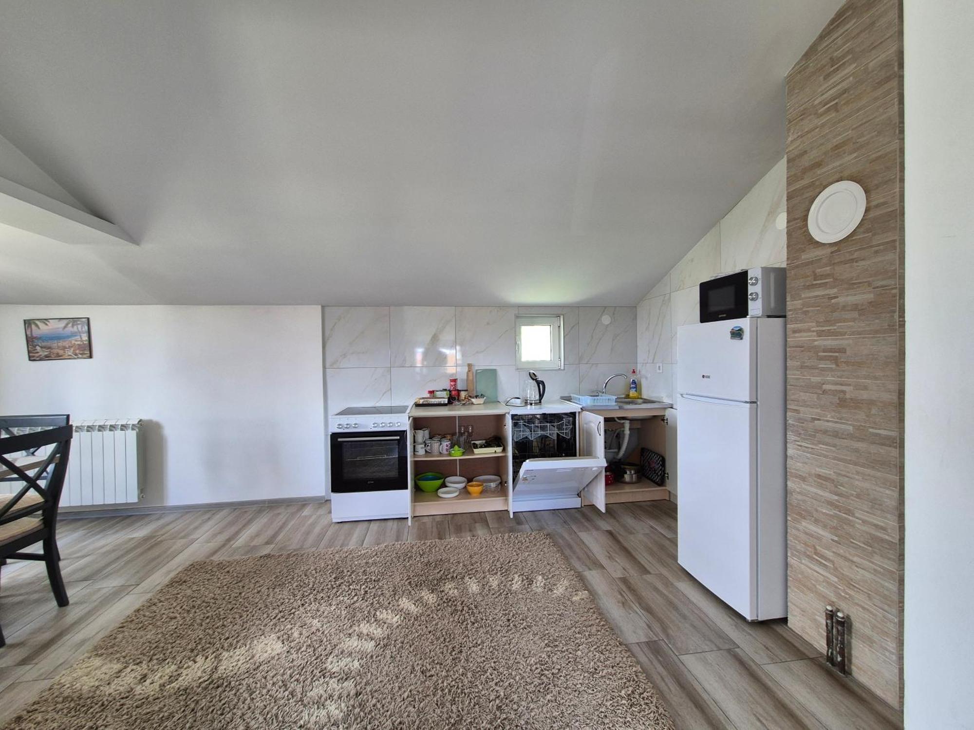 Cozy, Fully Equipped, Free Parking&Wifi, Quiet, 2Bd Apartment Podgorica Bagian luar foto