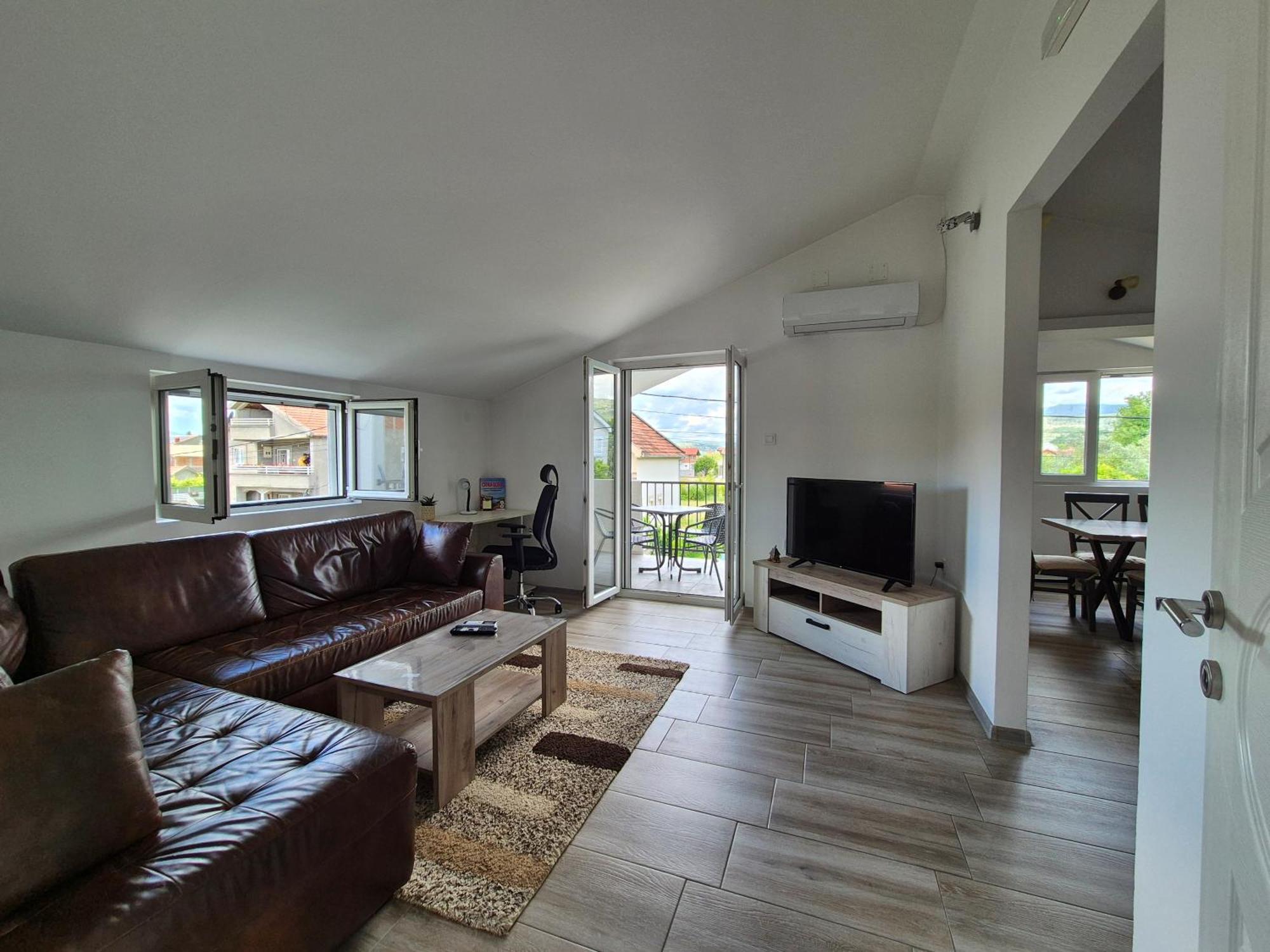 Cozy, Fully Equipped, Free Parking&Wifi, Quiet, 2Bd Apartment Podgorica Bagian luar foto